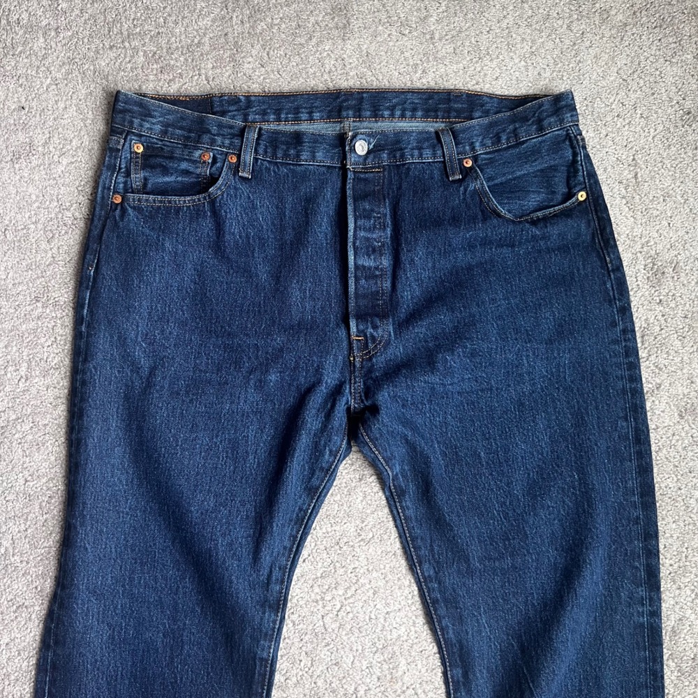 Levi's 501 Original Fit Jeans Mens 42x32 Dark Wash Blue Straight Leg Button Fly